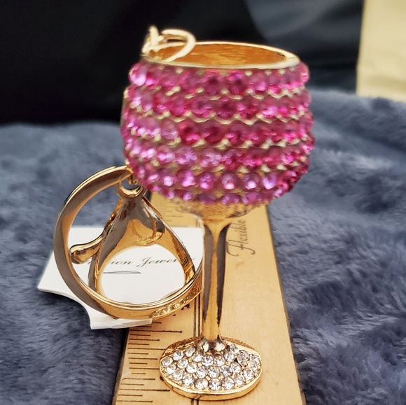 🍷🍷PINK KEY OR PURSE CHAIN BLING - Picture 3 of 8